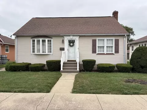 904 N Vermillion St, Streator, IL 61364