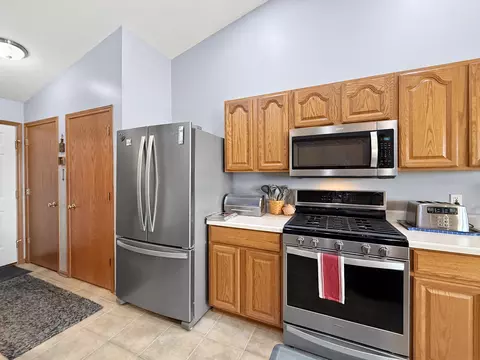 3184 Sandy Pointe Dr #11B, Freeport, IL 61032 photo 7