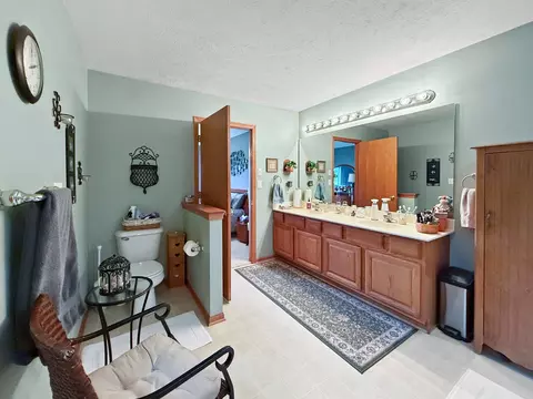 3184 Sandy Pointe Dr #11B, Freeport, IL 61032 photo 14