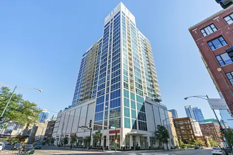 757 N Orleans St #1303, Chicago, IL 60654