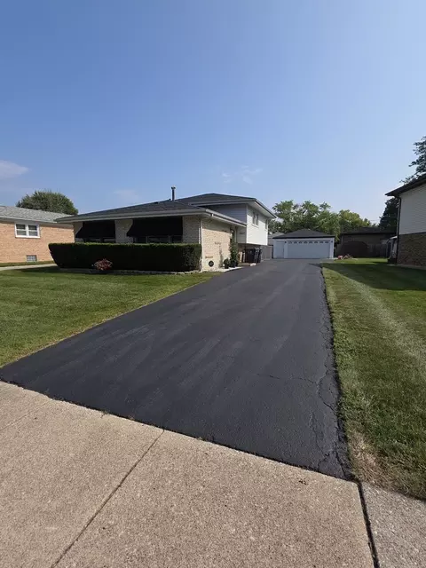 15647 Mutual Ter, South Holland, IL 60473
