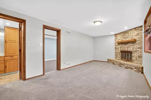 4409 Prairie Ave, Mchenry, IL 60050 photo 24