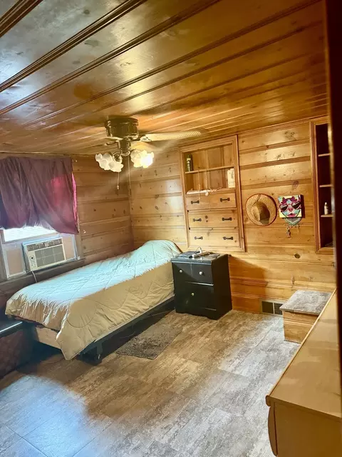 Bedroom - 261 S Edison Ave, Elgin, IL 60123 photo 1 of 3