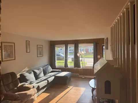Living - 261 S Edison Ave, Elgin, IL 60123 photo 2 of 3