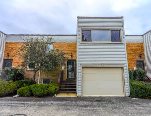 364 Cedar Tree Ct, Hoffman Estates, IL 60169