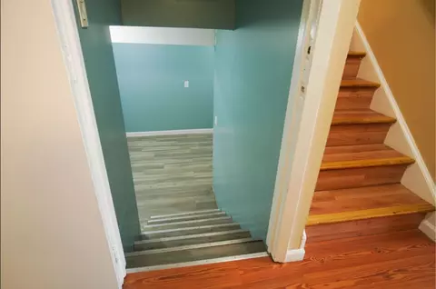 Entry Way - 364 Cedar Tree Ct, Hoffman Estates, IL 60169 photo 4 of 4