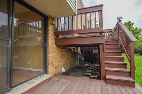 Exterior - 364 Cedar Tree Ct, Hoffman Estates, IL 60169 photo 1 of 2