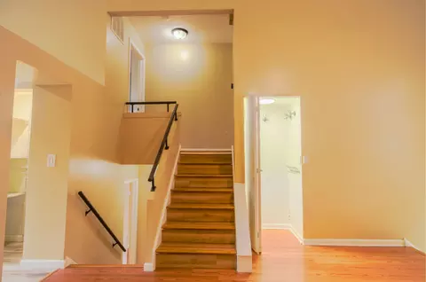 Entry Way - 364 Cedar Tree Ct, Hoffman Estates, IL 60169 photo 1 of 4