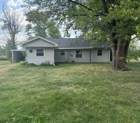 221 W Central St, Atwood, IL 61913