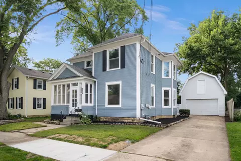 424 State St, Batavia, IL 60510