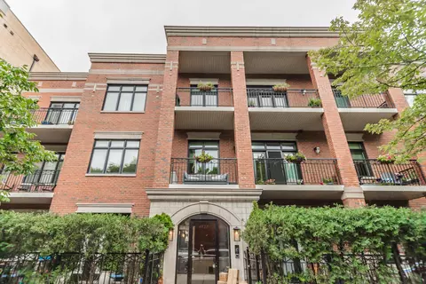4927 N Damen Ave #2C, Chicago, IL 60625