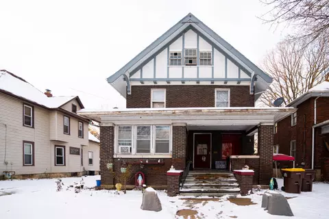920 S Maple Ave, Freeport, IL 61032 photo 1