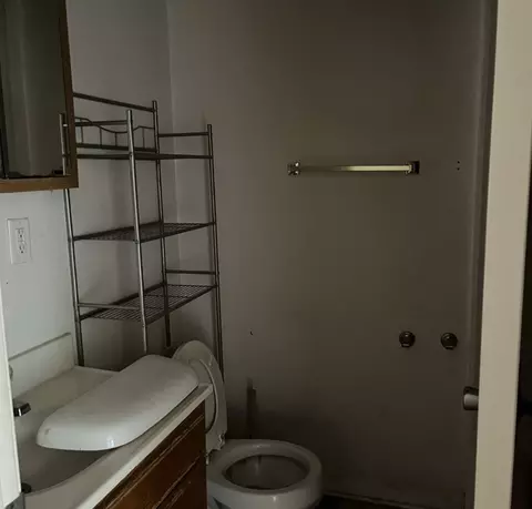 Bath - 110-112 E Frank St, Freeport, IL 61032 photo 1 of 2