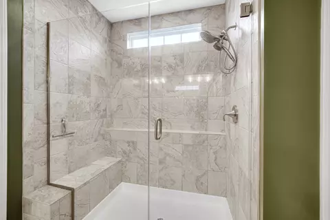 Bath - 3615 Eldorado Rd, Elgin, IL 60124 photo 2 of 4
