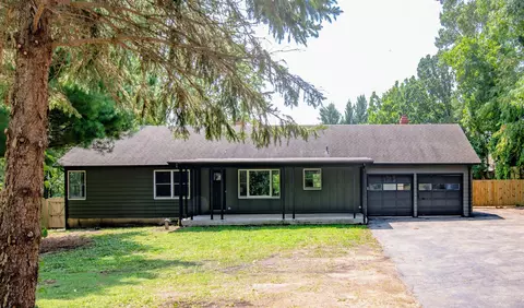 Exterior - 37 W985 Binnie Rd, Dundee, IL 60118 photo 2 of 6