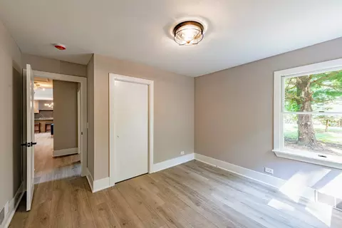 Bedroom - 37 W985 Binnie Rd, Dundee, IL 60118 photo 7 of 8