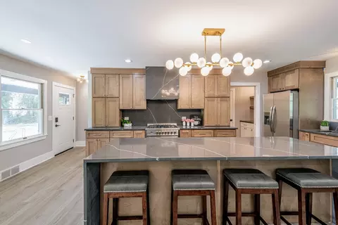 Kitchen - 37 W985 Binnie Rd, Dundee, IL 60118 photo 3 of 8