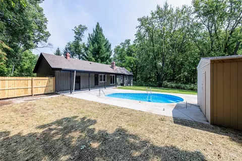 Exterior - 37 W985 Binnie Rd, Dundee, IL 60118 photo 6 of 6