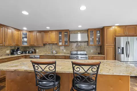 Kitchen - 1515 Monroe Ave, River Forest, IL 60305 photo 3 of 4