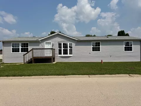 5356 Cypress Ln, Machesney Park, IL 61115