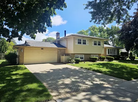 962 Twilight Ln, Wheeling, IL 60090 photo 2