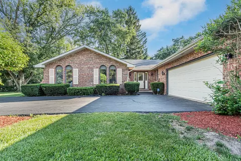 29 W431 Sunset Ridge Dr, Bartlett, IL 60103