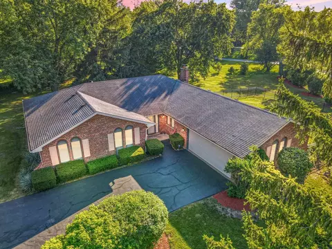 29 W431 Sunset Ridge Dr, Bartlett, IL 60103 photo 3