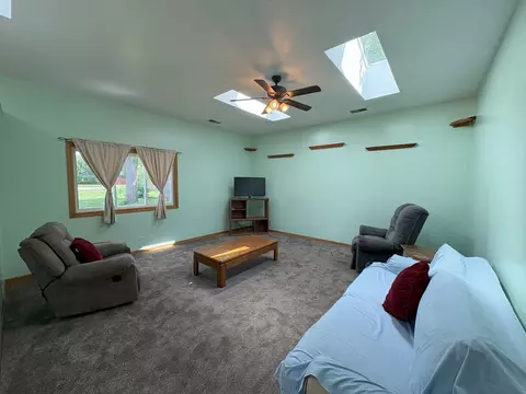 247 E North St, Lockport, IL 60441 photo 3