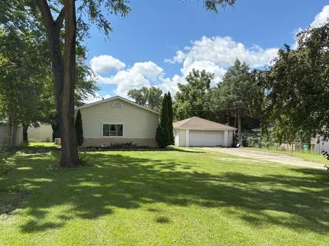 247 E North St, Lockport, IL 60441 photo 2