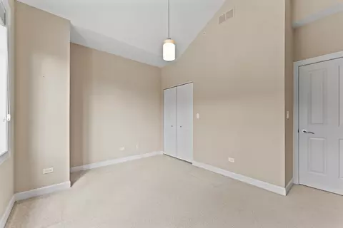 Bedroom - 86 Northfield Ter, Wheeling, IL 60090 photo 5 of 8