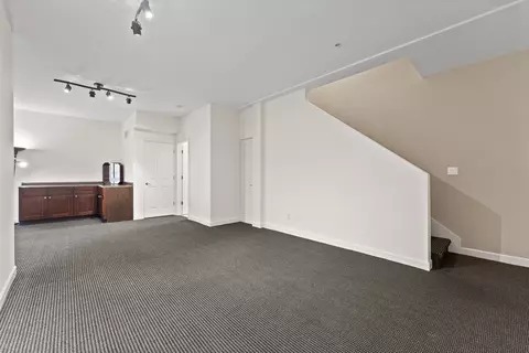 Living - 86 Northfield Ter, Wheeling, IL 60090 photo 8 of 9