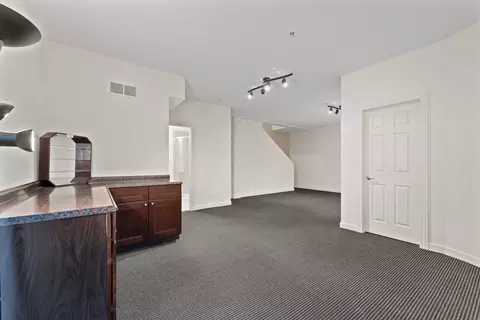 Living - 86 Northfield Ter, Wheeling, IL 60090 photo 9 of 9