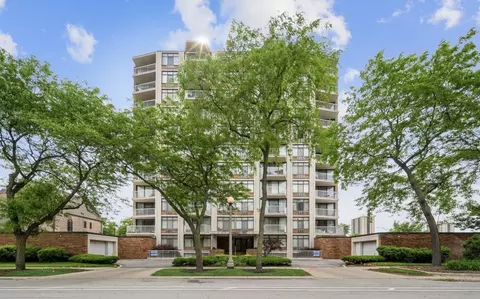 3100 S King Dr #904, Chicago, IL 60616