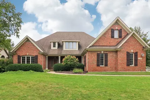 2326 Kane Ln, Batavia, IL 60510