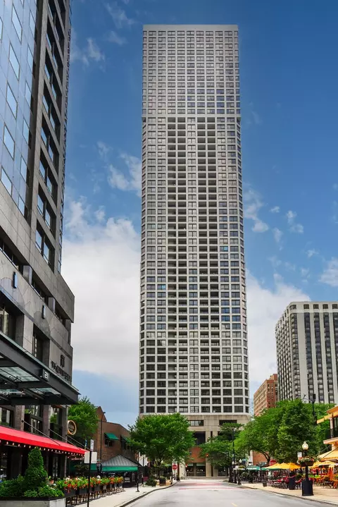 1030 N State St #38GH, Chicago, IL 60610