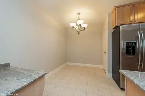 Dining - 2700 Summit Dr #409, Glenview, IL 60025 photo 4 of 4