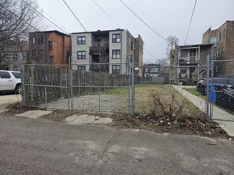 6821 S Harper Ave, Chicago, IL 60637