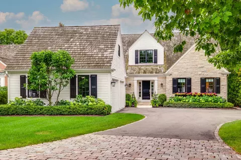 1825 W North Pond Ln, Lake Forest, IL 60045