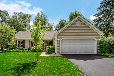 46 Manchester Ct, Fox River Grove, IL 60021