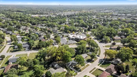 455 Mohave St, Hoffman Estates, IL 60169 photo 5