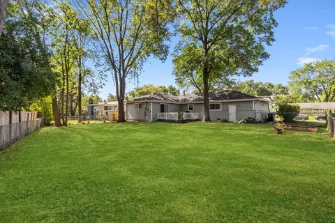 455 Mohave St, Hoffman Estates, IL 60169 photo 10
