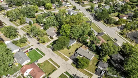 455 Mohave St, Hoffman Estates, IL 60169 photo 4