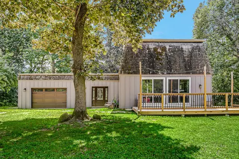 28327 N Lakeview Cir, Mchenry, IL 60051
