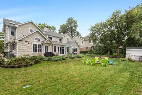 Exterior - 2114 Prairie St, Glenview, IL 60025 photo 4 of 5