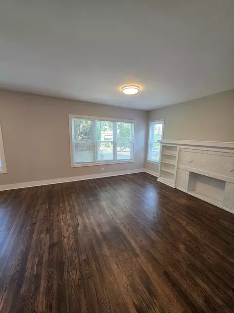 8830 S Bishop St, Chicago, IL 60620 photo 7
