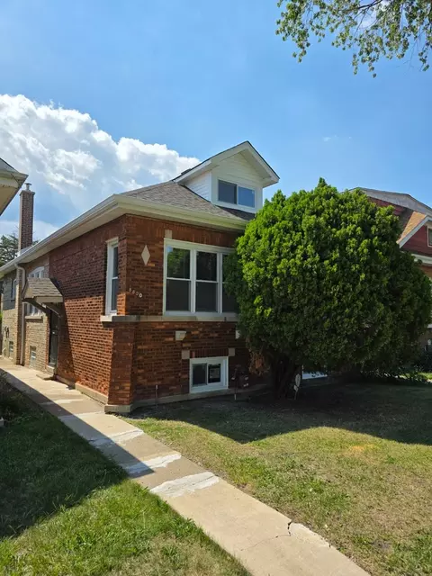 8830 S Bishop St, Chicago, IL 60620 photo 2