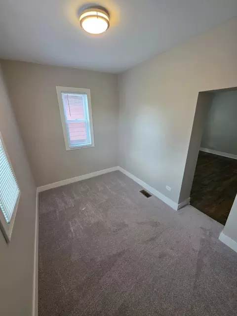 8830 S Bishop St, Chicago, IL 60620 photo 16