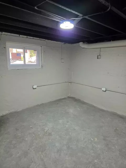 8830 S Bishop St, Chicago, IL 60620 photo 22