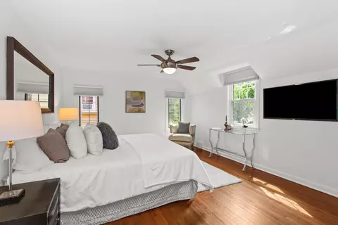 3323 Harrison St, Evanston, IL 60201 photo 17