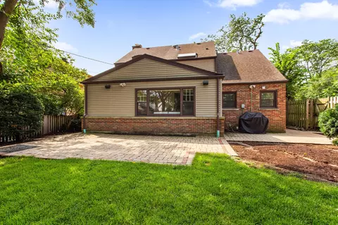 3323 Harrison St, Evanston, IL 60201 photo 36